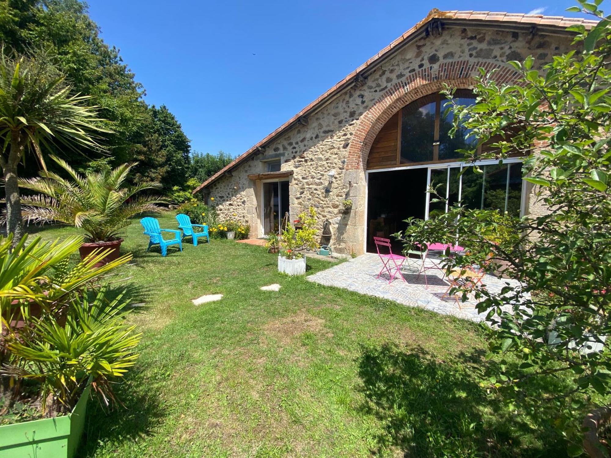 La Frapperie Bed and Breakfast La Pommeraie-sur-Sèvre Eksteriør billede