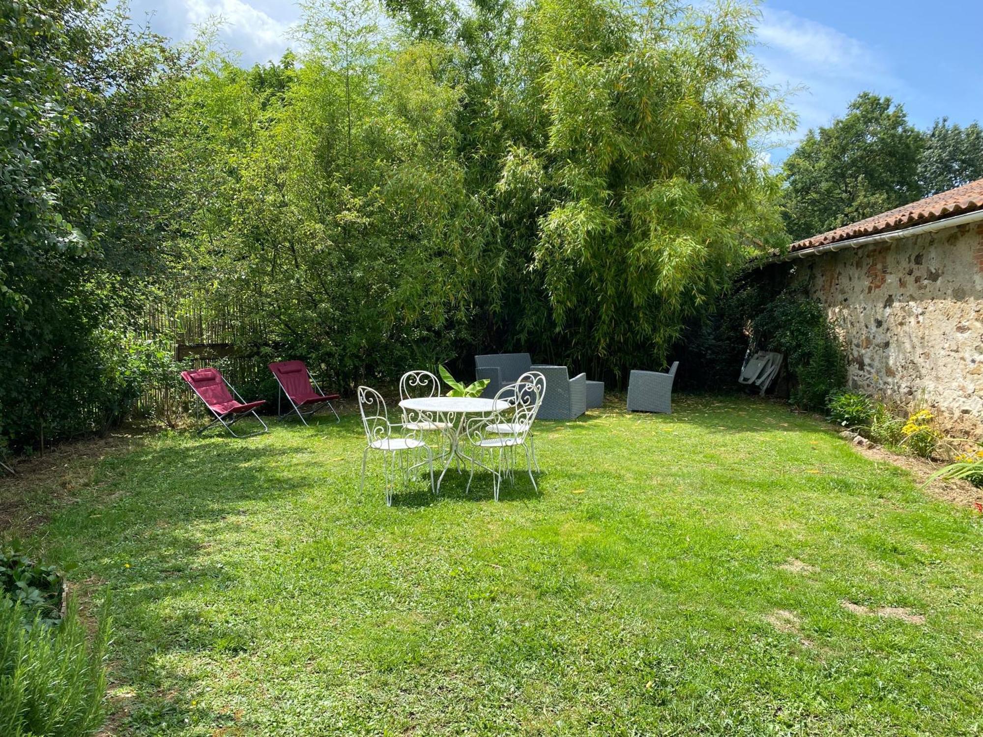 La Frapperie Bed and Breakfast La Pommeraie-sur-Sèvre Eksteriør billede